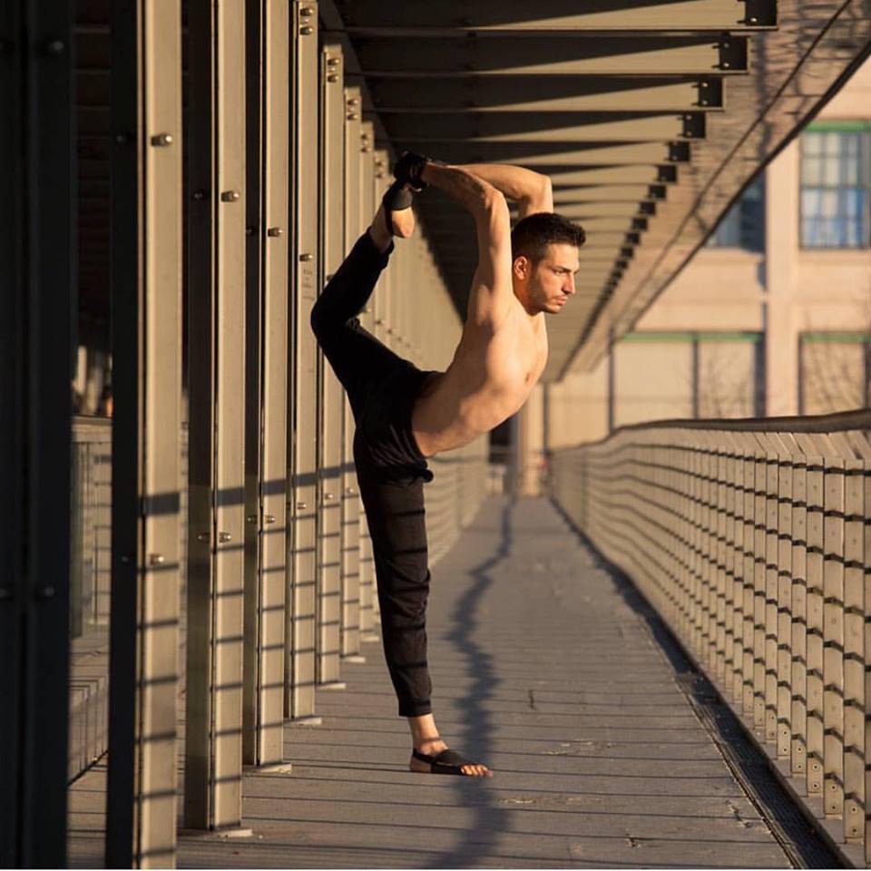 AM or PM Yoga? Working With Your Body’s Clock